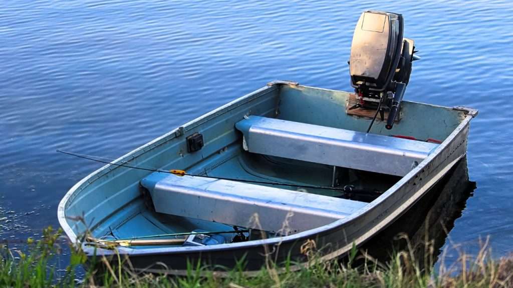 aluminum fishing boat